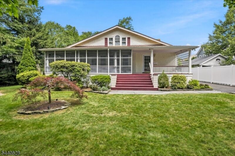 Property Photo: 559 Parkview Ave NJ 07090