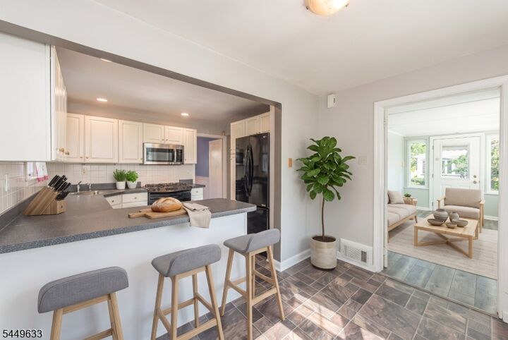 Property Photo:  198 Norman Rd  NJ 07106 
