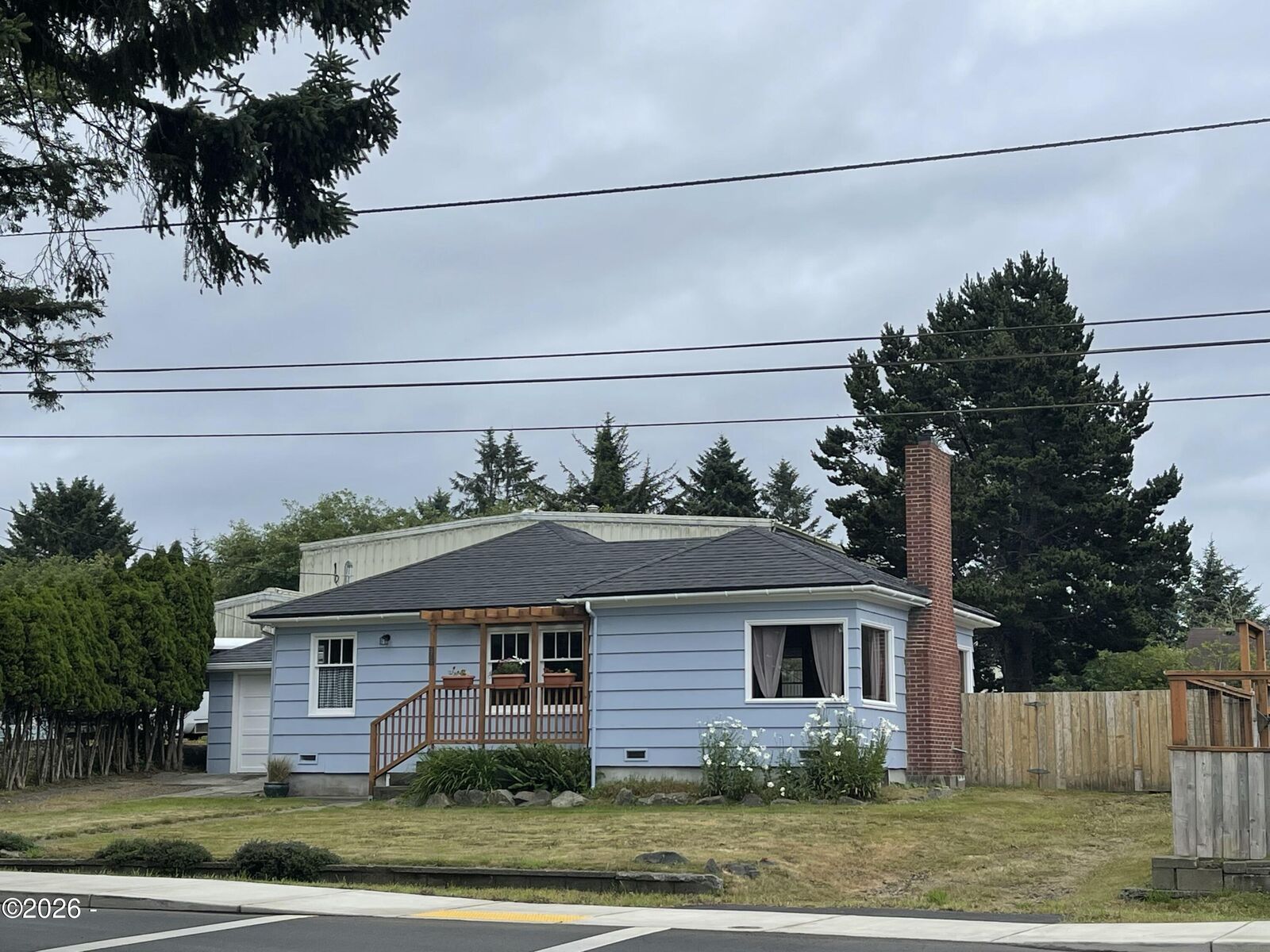 Property Photo: 2022 NE 21st Street OR 97367