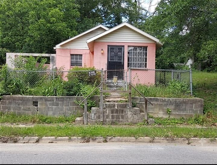 Property Photo:  306 S College Street  AL 36610 