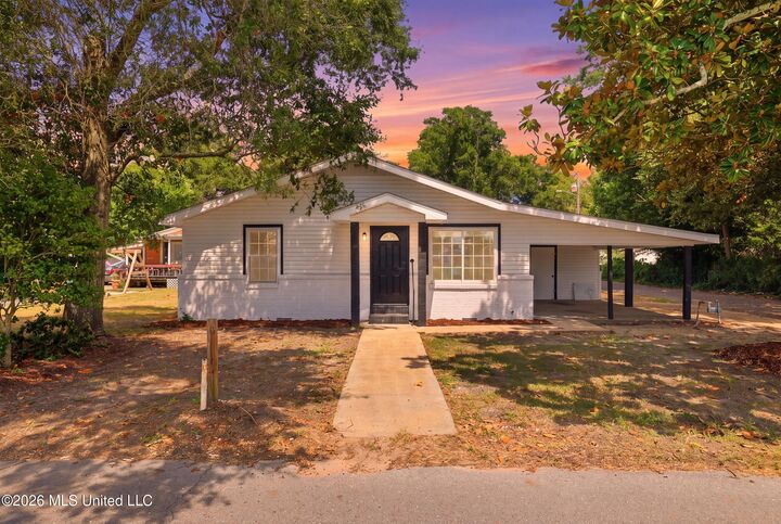 Property Photo:  2900 8th Avenue  MS 39501 