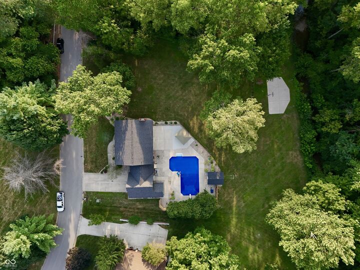 Property Photo:  4130 Woodland Streams Drive  IN 46143 