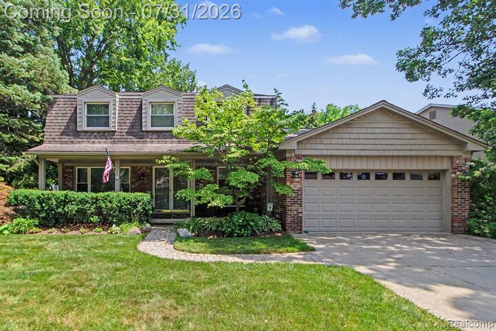 Property Photo: 14074 Riverside Street MI 48154 5340