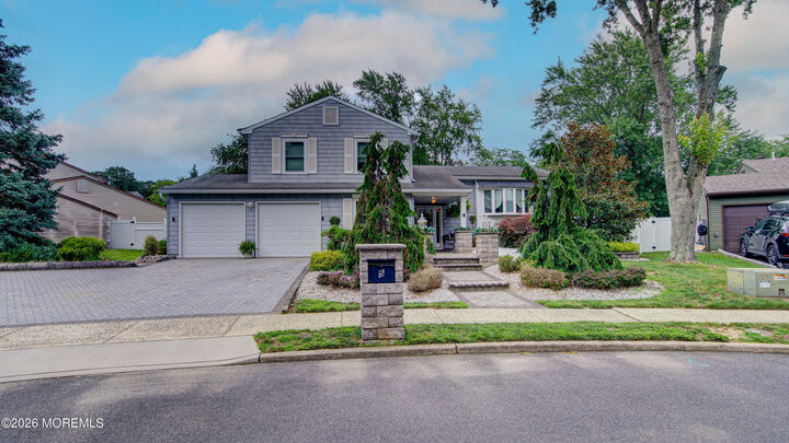Property Photo:  5 Bugle Court  NJ 07731 