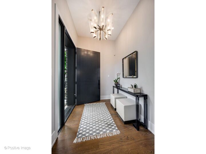 Property Photo: 2022 W Moffat Street IL 60647