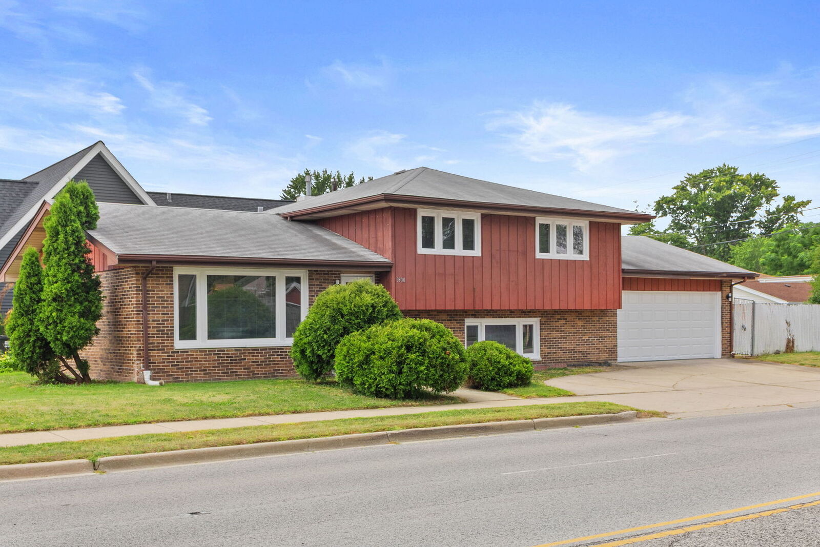 Property Photo:  9300 Major Avenue  IL 60453 