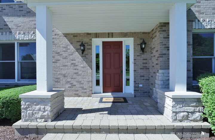 Property Photo: 2935 Oxford Court IL 60502