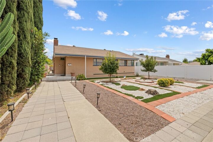 Property Photo:  6306 Denny Avenue  CA 91606 