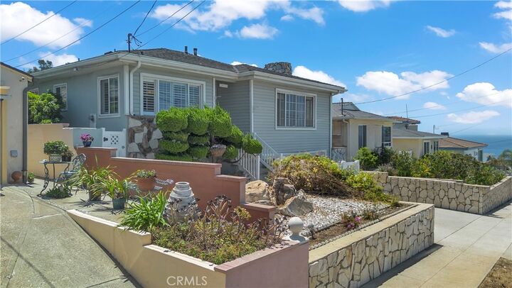Property Photo:  3618 S Cabrillo Avenue  CA 90731 