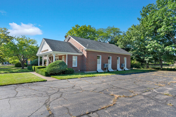 Property Photo: 35 School Street ME 04073