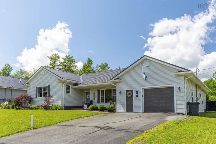 Property Photo: 10 Brookside Avenue NS B2S 1V3