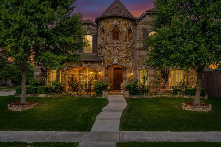 Property Photo: 12339 Shumard Lane TX 75035
