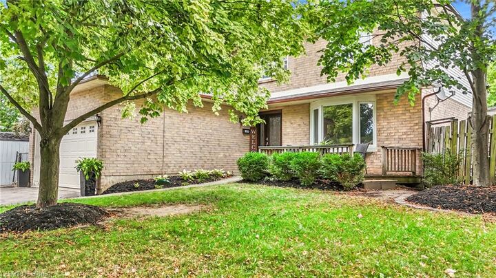 Property Photo:  37 Rose Court  ON N3L 3T9 