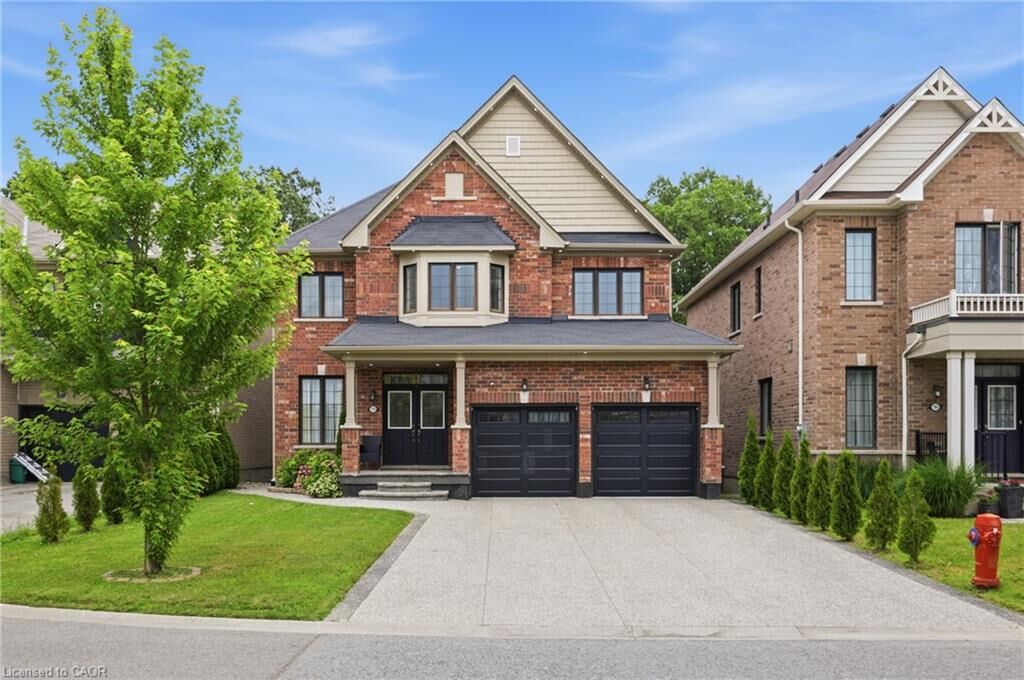 Property Photo:  7979 Buckeye Crescent  ON L2H 0N9 