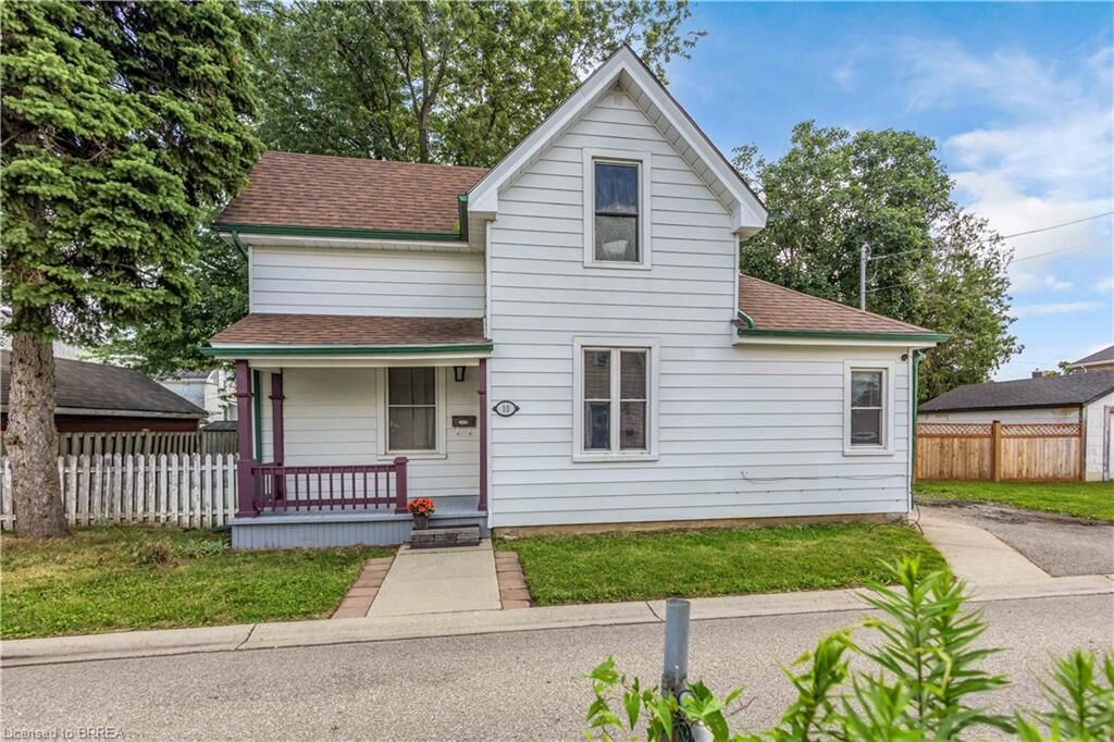 Property Photo:  10 Bishop Street  ON N3S 1L9 