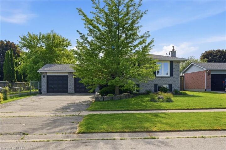 33 Edward Avenue — photo 1