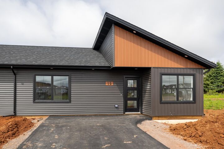 Photo de la propriété: 184 Rogerson Street PE C1E 3W4