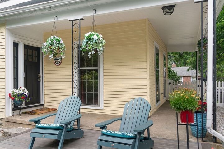 Property Photo:  8 Oak Street  MA 01890 