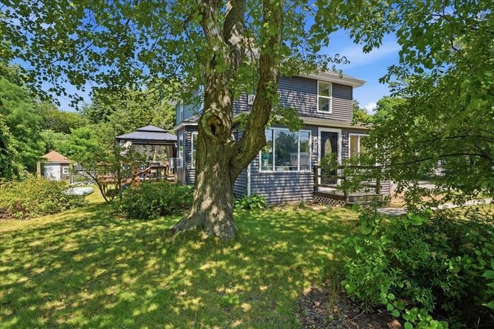 Property Photo:  492 State Rd  MA 02360 