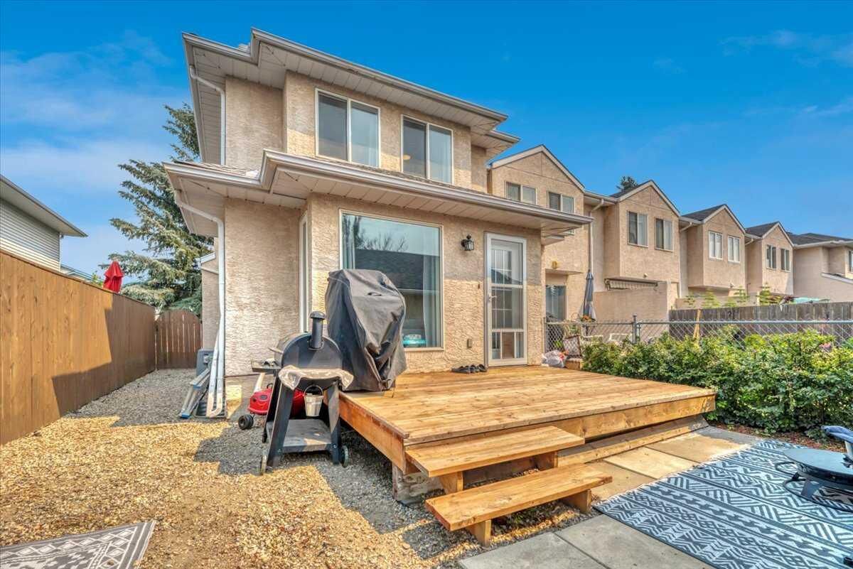 Property Photo: 31A Green Meadow Crescent AB T1P 1H4