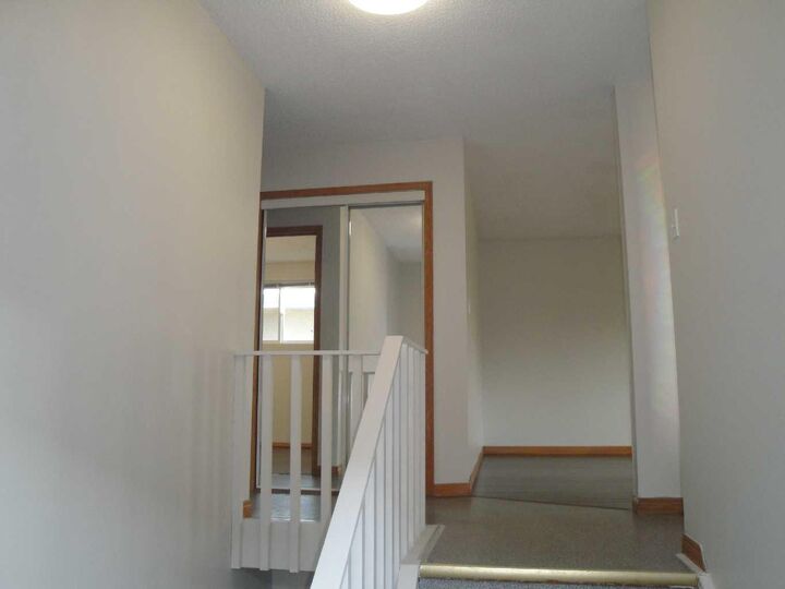 Property Photo: 31 Huntford Road NE AB T2K 3Y8