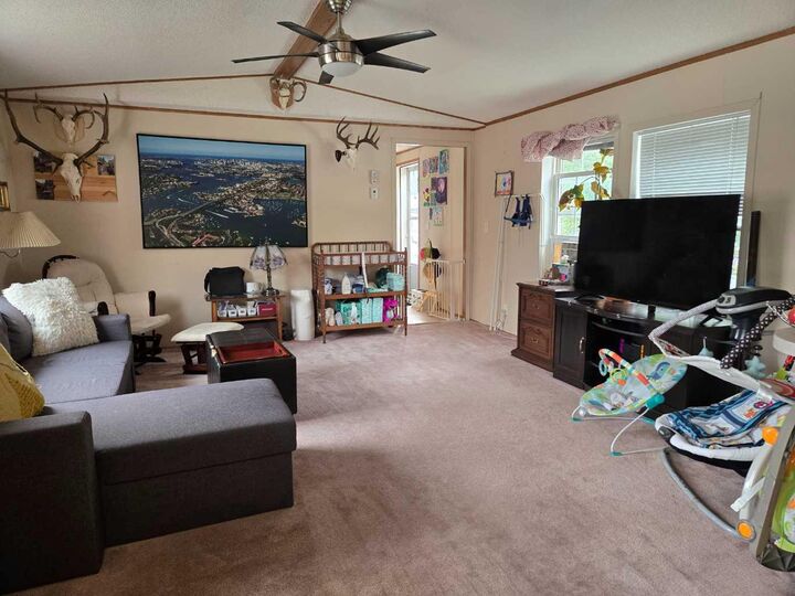 Property Photo: 6101 20 Avenue 5A AB T0K 0M0