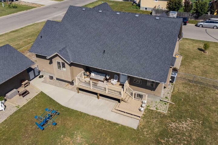 Property Photo: 304 S 150 W AB T0K 2S0