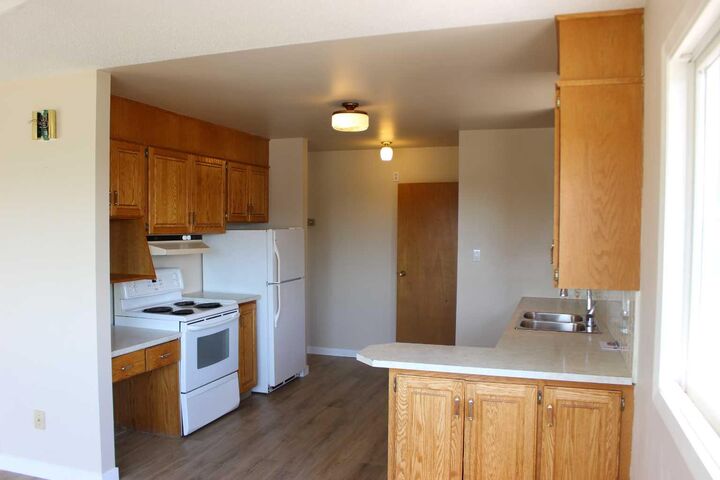 Property Photo: 504 Centennial Avenue AB T0K 1V0