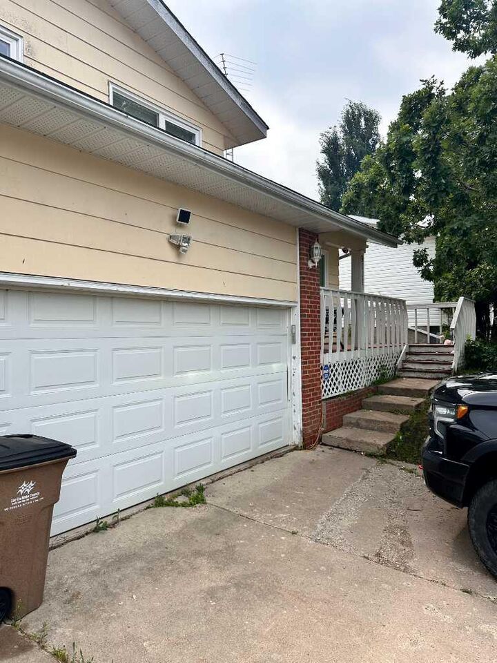 Property Photo: 9111 97 Avenue AB T0A 2C0