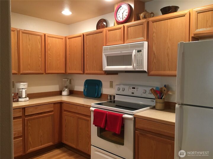 Property Photo:  305  Cascadian Lane 1  WA 98862 