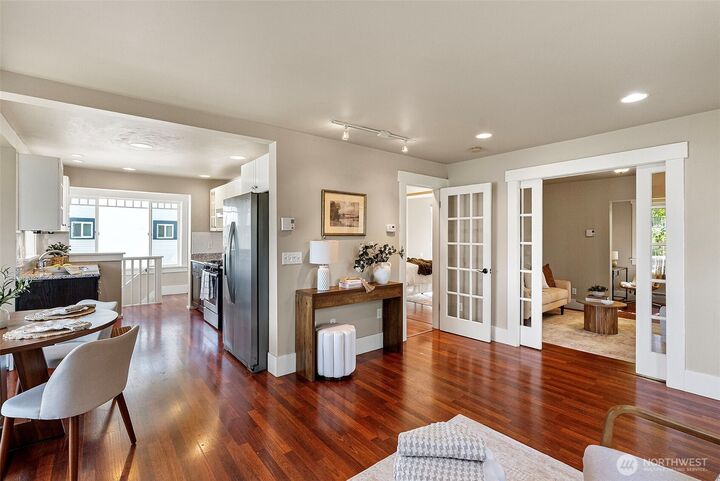 Property Photo: 506 Perry Avenue N WA 98366