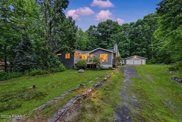 Property Photo:  127 Lone Pine Bay Road  PA 18428 