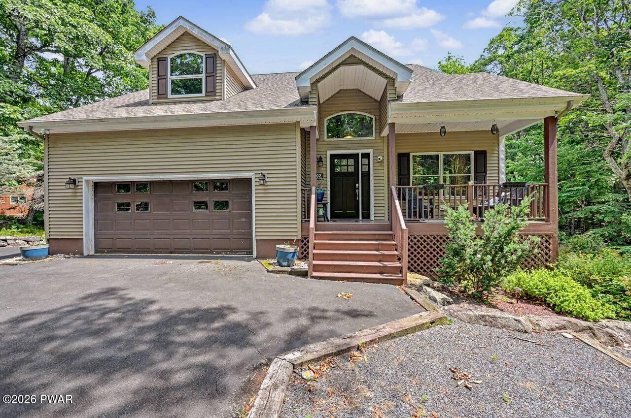 Property Photo:  802 Overlook Court  PA 18428 