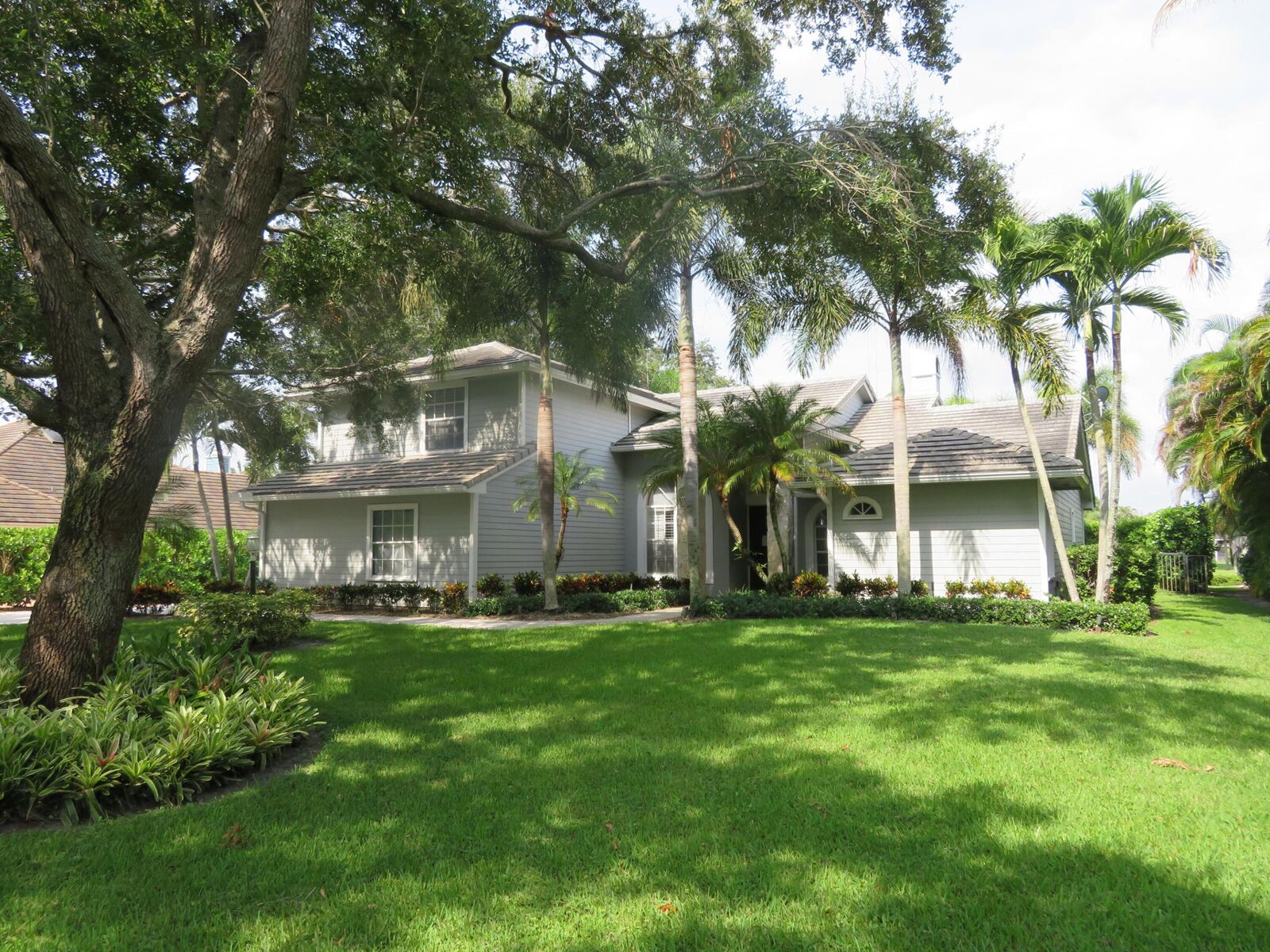 Property Photo:  18480 SE Lakeside Drive  FL 33469 