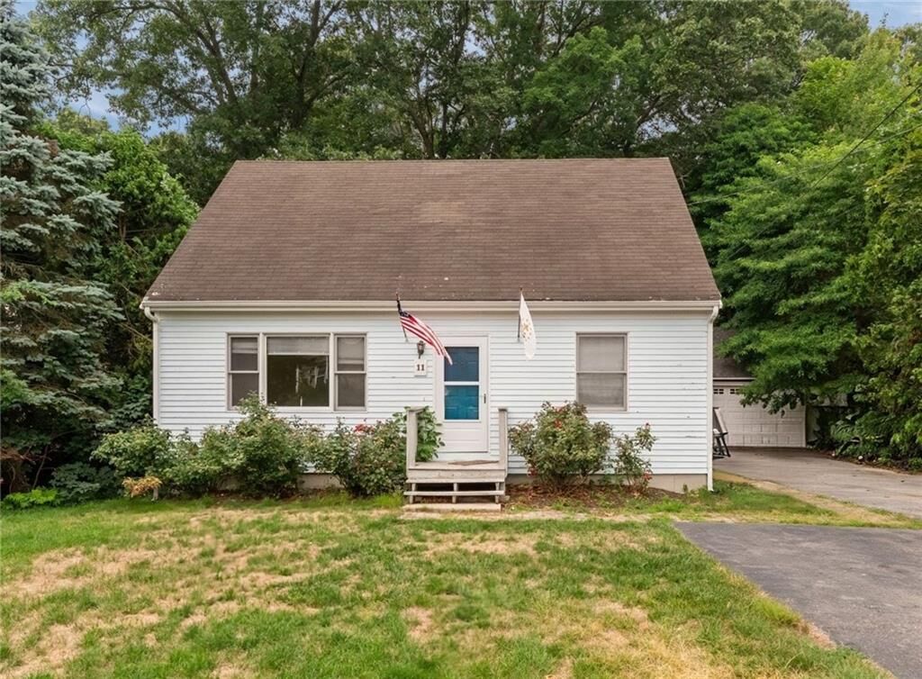 Property Photo: 11 Pawtucket Avenue RI 02809