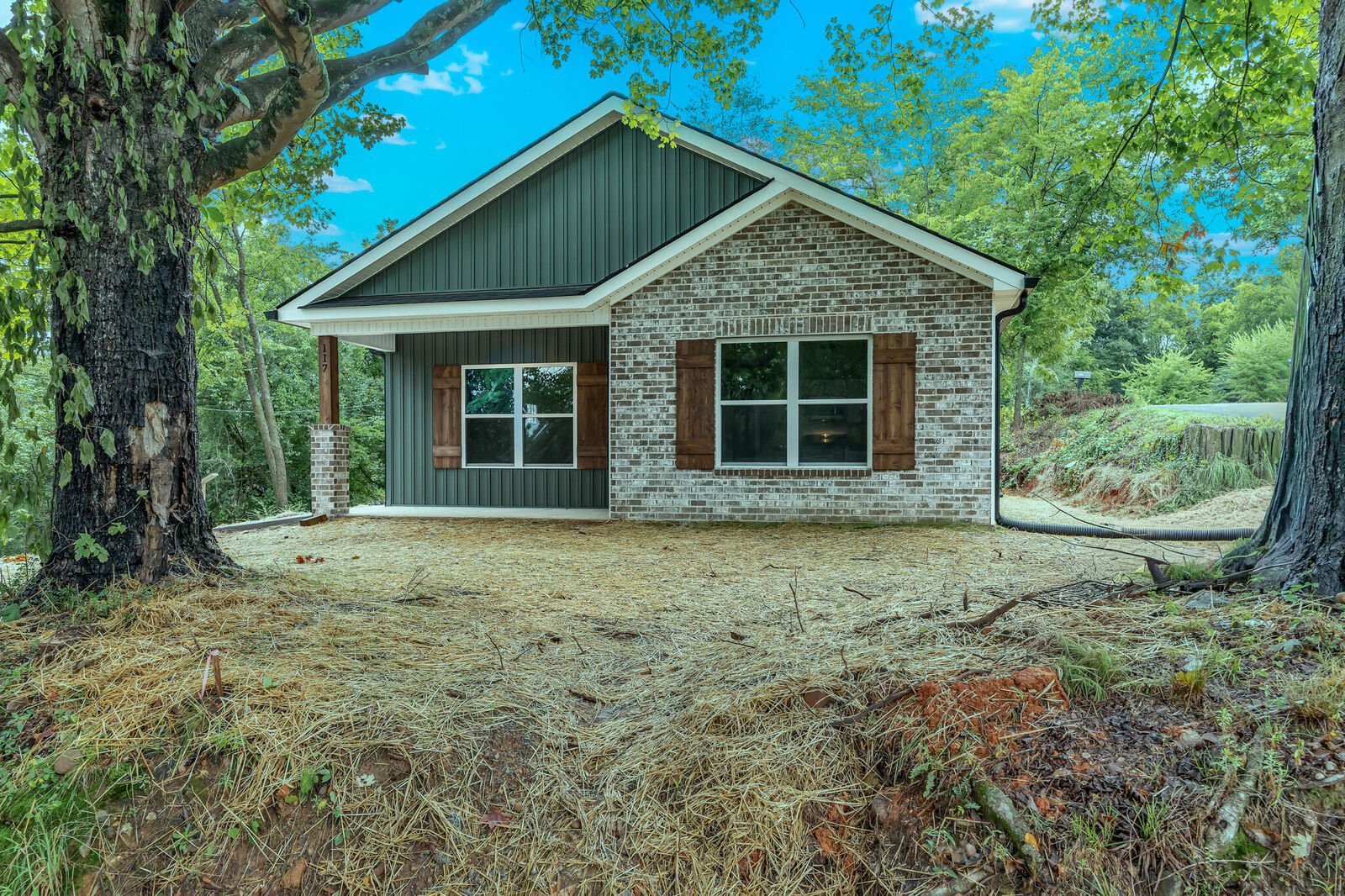 Property Photo:  117 Dunn Lane NE  TN 37310 