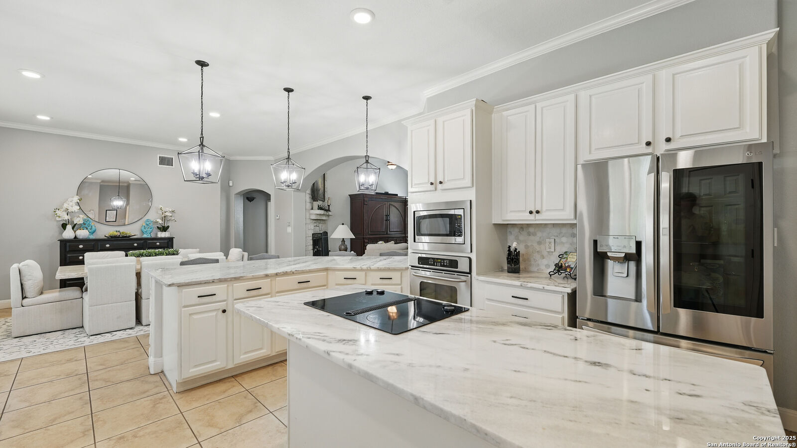 Property Photo: 212 Wentworth TX 78070