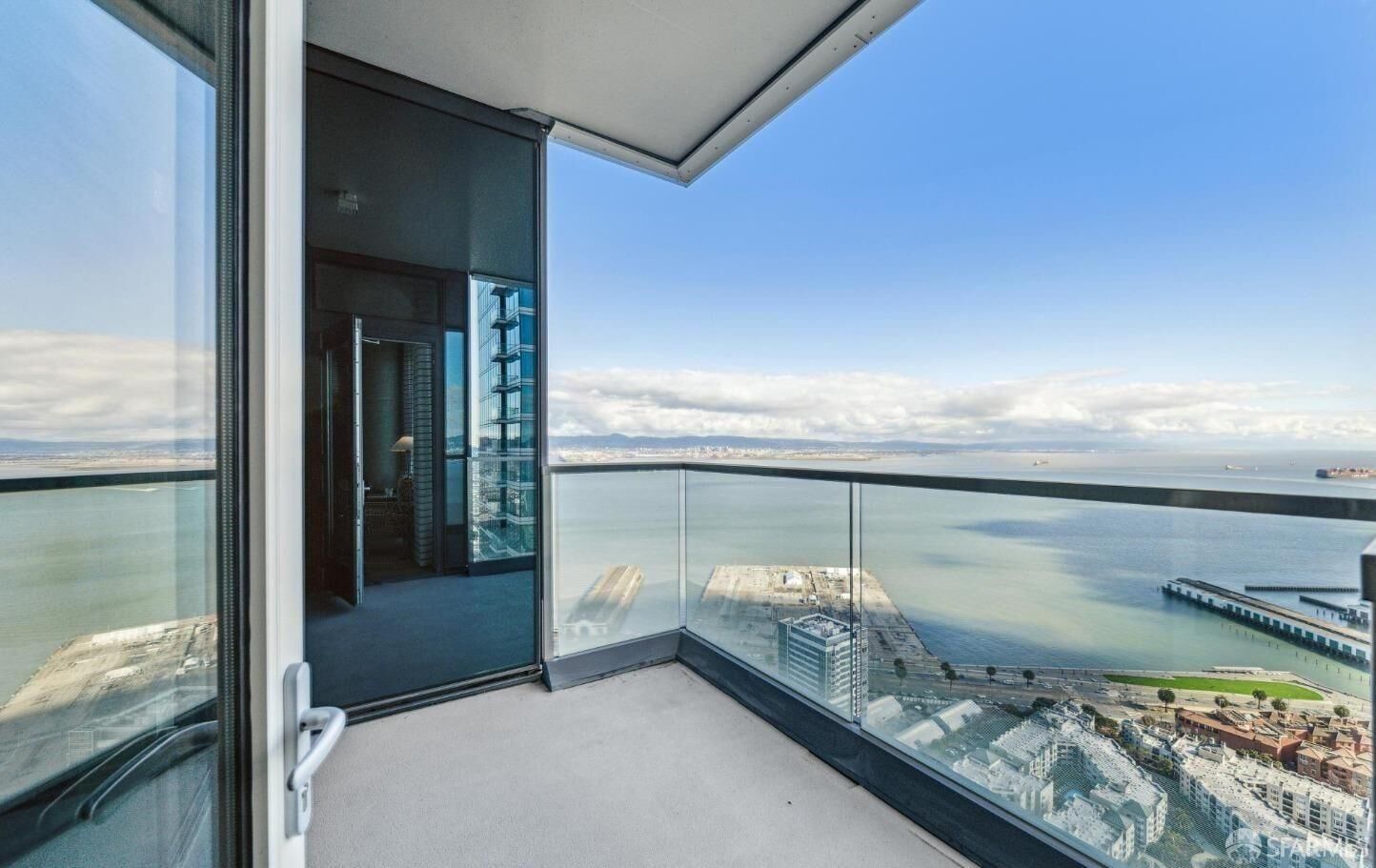 Property Photo: 401 Harrison Street 31G CA 94105