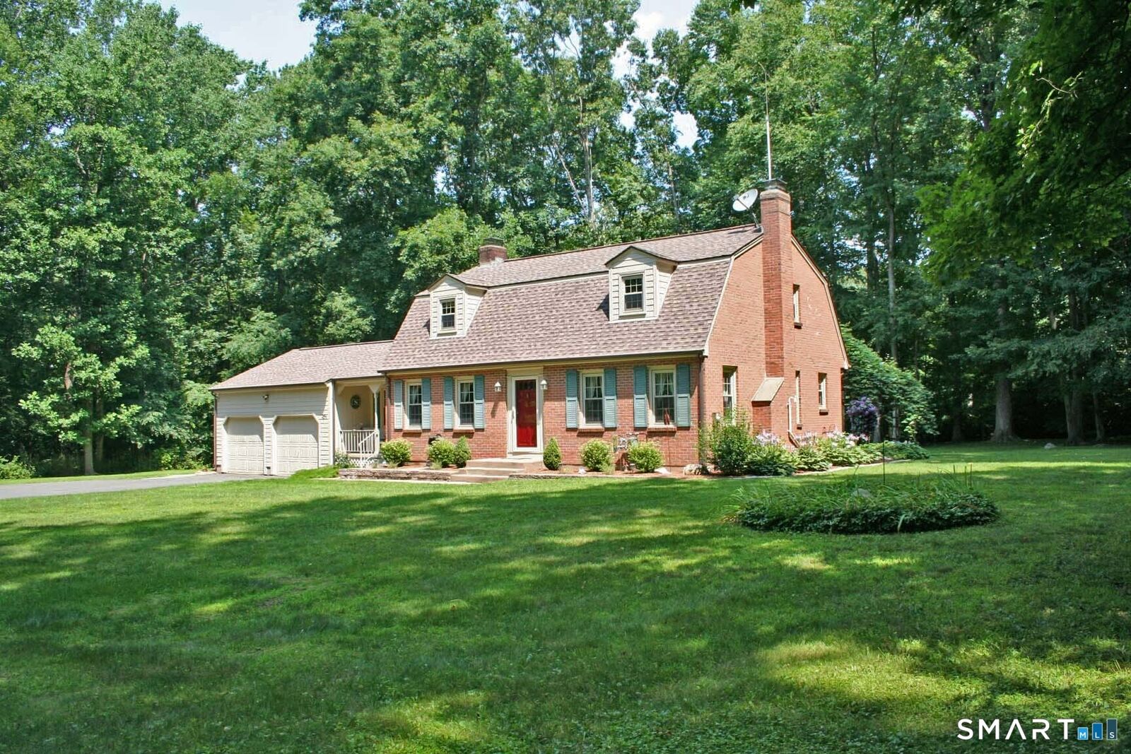 Property Photo:  25-1/2 Edgerton Street  CT 06424 