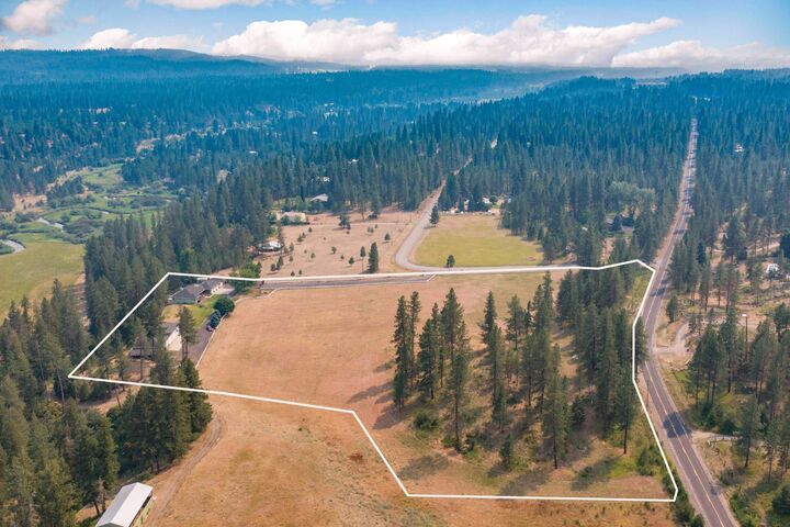 Property Photo: 29414 N Selkirk View Dr WA 99003
