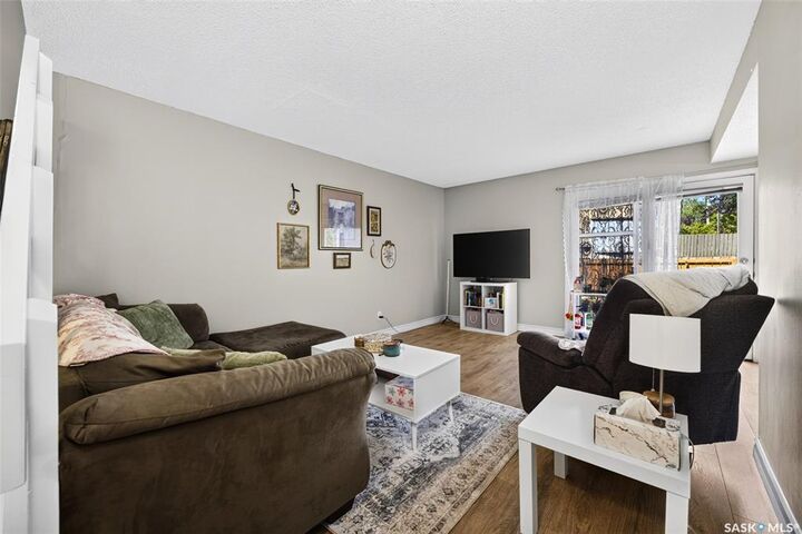 Property Photo: 4216 Castle Road J SK S4S 4W1