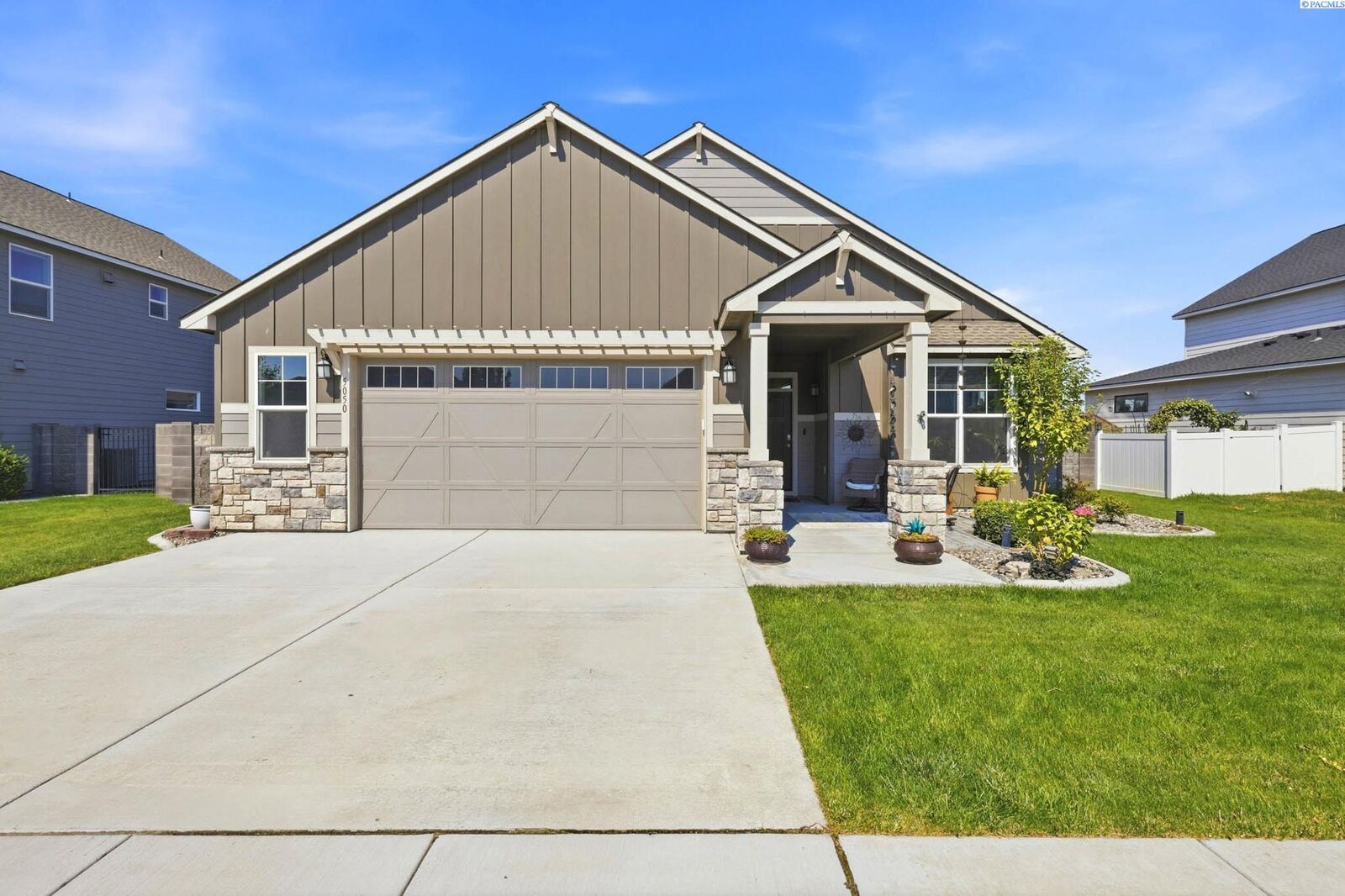 Property Photo:  5050 Smitty Drive  WA 99352 