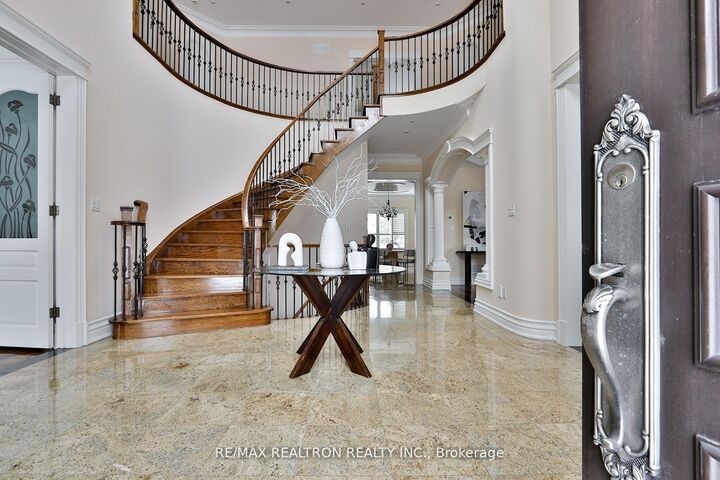 Property Photo: 177 Duncan Road ON L4C 6J5