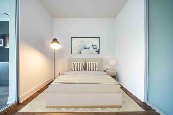 Property Photo: 111 St Clair Avenue W 416 ON M4V 1N5