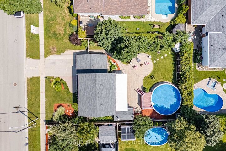 4 Rosefield Drive — photo 1