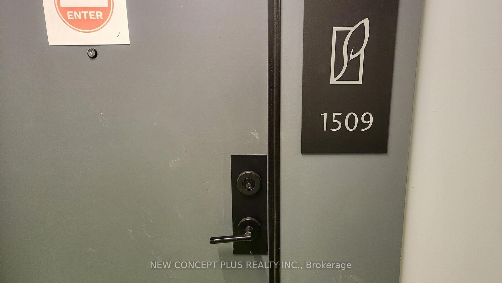 Property Photo: 4130 Parkside Village Drive 1509 ON L5B 0L7