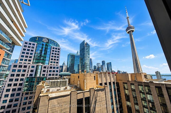 Property Photo: 15 Mercer Street 1806 ON M5V 1H2