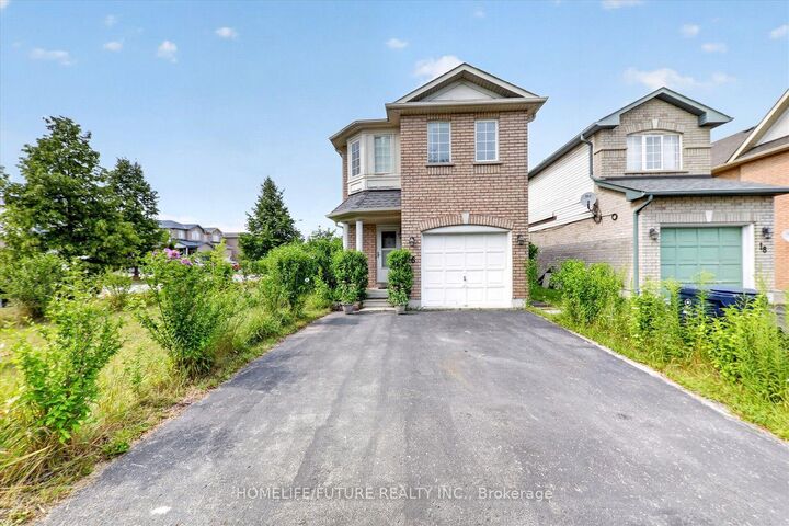 Property Photo: 16 Rozell Road ON M1C 2K9