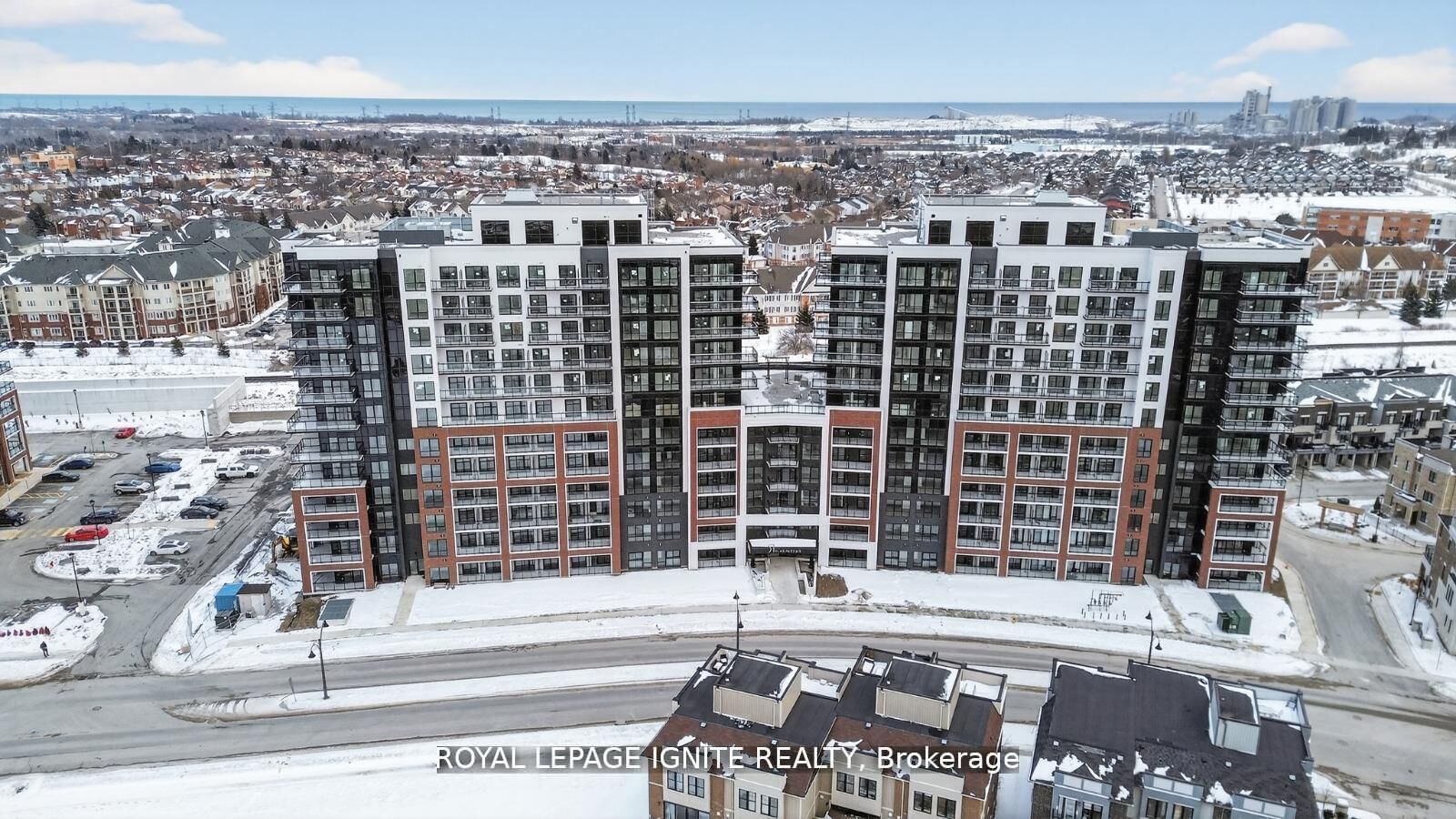 Photo de la propriété:  51 Clarington Boulevard 618  ON L1C 7J8 