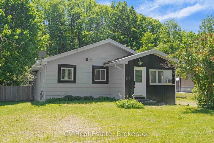 637 Pinegrove Avenue — photo 1